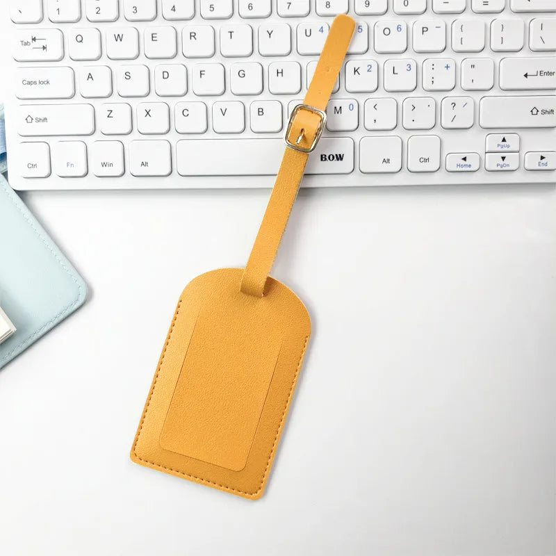 Étiquette de bagage cuir – Accessoire voyage élégant