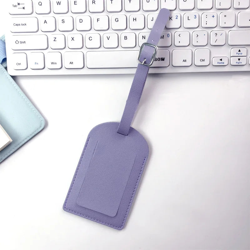 Étiquette de bagage cuir – Accessoire voyage élégant